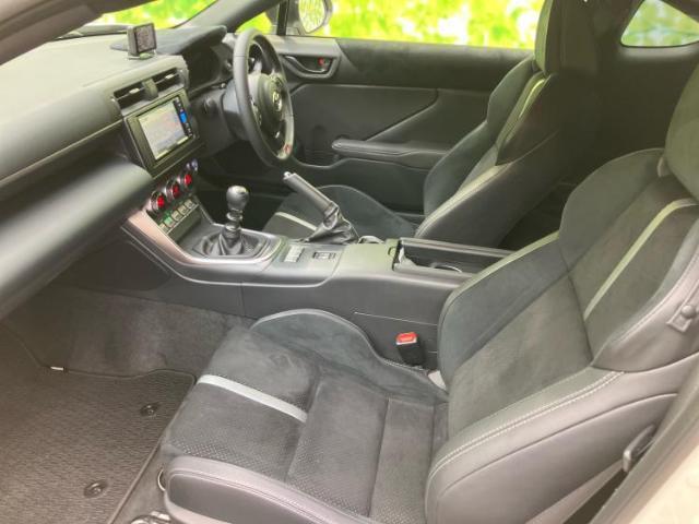 WECARSではほぼ毎日新しい在庫車両を入荷しております！お客様のこだわりを叶える1台がきっとWECARSにあるはずです！