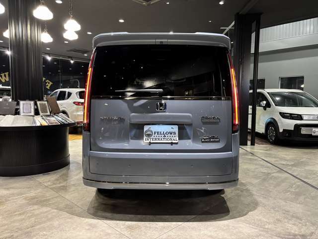 当社は「わかりやすい総額表示」を心がけております。 掲載総額には★自動車税★自賠責保険★取得税★重量税★登録手続費用★保証付整備費用★消費税★リサイクル預託金★記載オプション、すべてが含まれています。