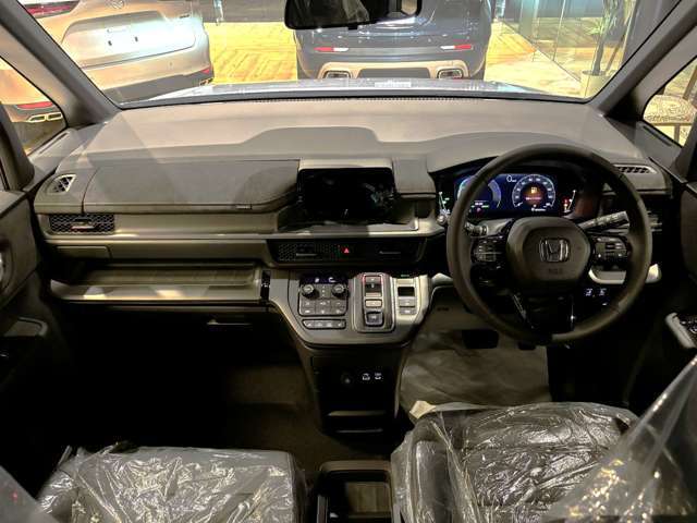 当社は「わかりやすい総額表示」を心がけております。 掲載総額には★自動車税★自賠責保険★取得税★重量税★登録手続費用★保証付整備費用★消費税★リサイクル預託金★記載オプション、すべてが含まれています。