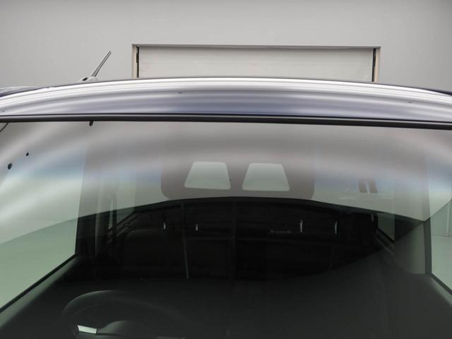 スマートアシスト3が、運転中の「ヒヤッ」とするシーンで事故の回避を図り、あなたの安全運転を支援します。歩行者や先行車、障害物などの情報を的確に捉え、運転者に注意を促したり、緊急ブレーキを作動させます。