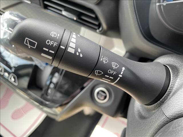 ★★★オンラインなら対面では聞き辛いことも、 気兼ねなくご相談できます。電話、写真では分かりにくい 内装などの細かい部分まで映像で確認できます★★★