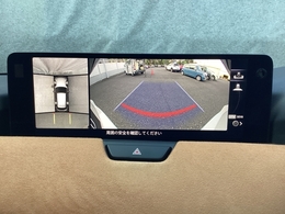狭い場所での駐車やすれ違いなどでより的確な運転操作に役立つ360°ビューモニターが装備されています。