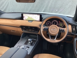 細部まで作り込まれた造形美！毎日でも運転して『人馬一体』を楽しみたくなります。是非、クルマに触れてその質感を味わってください。