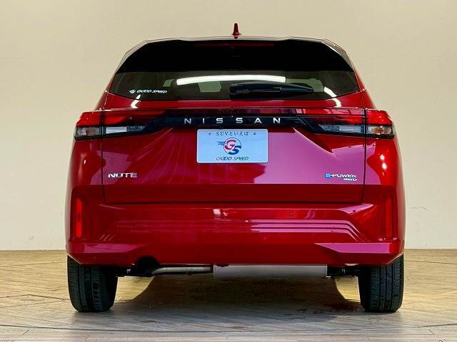 当店お薦めのボディガラスコーティングはいかがでしょうか？中古車の輝きを取り戻す、ボディーガラスコーティングです。スタッフもお薦めのオプションになります。