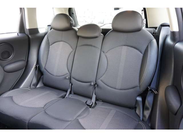 プジョー　ジャガー　ジープ　アルファロメオ　ランドローバー　釣り　キャンプ　アウトドア　リアモニター　後席モニター　両側電動スライド　アラウンドビューモニター　パノラミックビューモニター