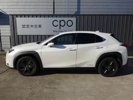 2年間の距離無制限の認定中古車保証が付帯されます。G-link2年間無料付帯です。