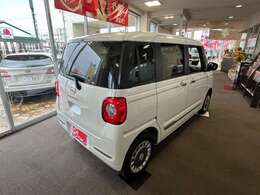 【納車前整備】安心してお乗り頂くために、ご納車前に、認証または指定工場にて法令12ヶ月点検整備を実施します。
