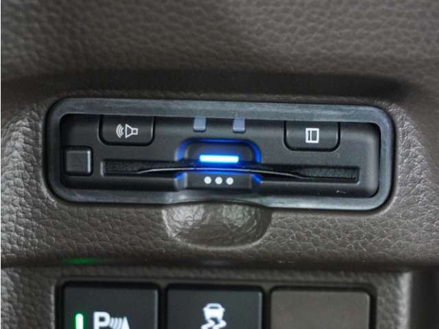 ◆ETC車載器　装備車◆今や必需品のETC！有料道路を利用する際にスムースに通過でき、わずらわしい料金支払いから開放されます！