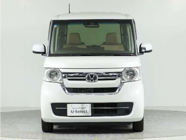 【オートハイビーム】街灯などがなくて暗い場合、見やすいように自動でハイビームに。先行車や対向車を検知すると、ロービームに切り替えます！