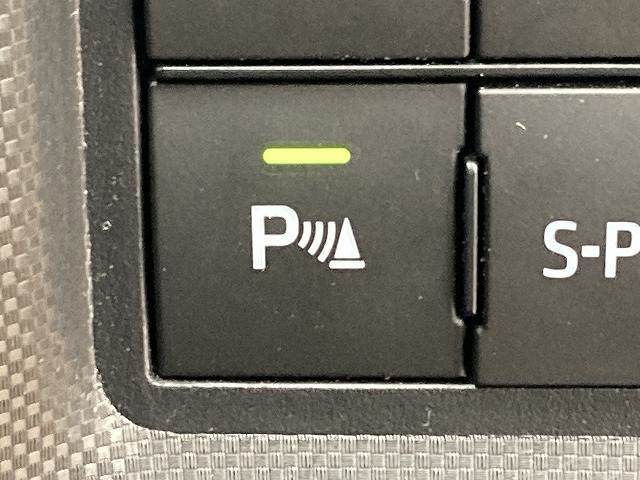 クリアランスソナー搭載。駐車時に障害物の接近をドライバーに知らせてくれます。