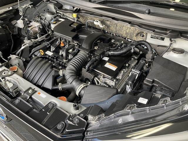 初年度登録より最長15年間、任意継続も可能なロングランサポートサービス【全国対応型GSワランティー】を完備。遠方販売もお任せ下さい。日本全国どちらにでもお車の販売・ご納車が可能でございます。