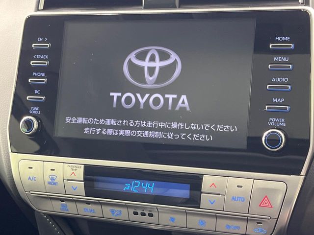 【純正9型ナビ】人気の純正ナビを装備。オーディオ機能も充実しており、Bluetooth接続すればお持ちのスマホやMP3プレイヤーの音楽を再生可能！毎日の運転がさらに楽しくなります！！