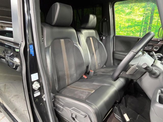 運転席シート廻りは使用感も少なく、良好な状態となっています。丁寧に使われていたことがよくわかりますね。