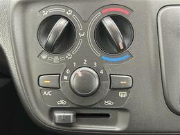 【マニュアルエアコン】車内温度を快適な車内空間を創り上げます！