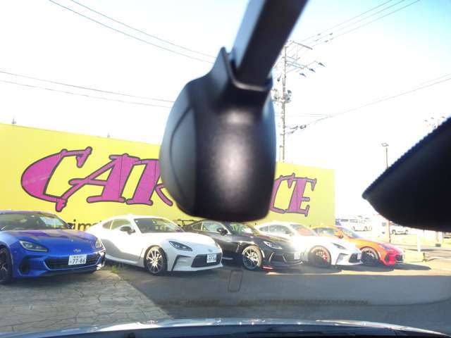 ドライブレコーダーも付いてます。
