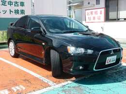当社整備工場にて車検整備を実施してご納車いたします。整備費用、部品代は車両価格に含みますので追加費用はかかりません。