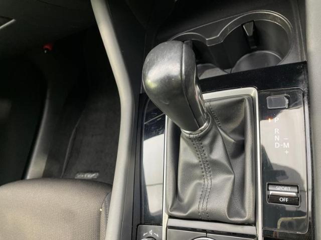 お車に合わせて無料保証以外にも、保証範囲、期間、距離を拡充させた有料保証もご用意しております！中古車の購入が初めてで不安・・・というお客様もご安心ください！