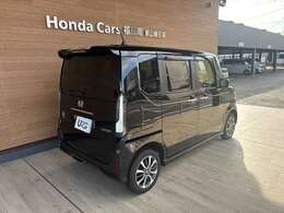 ボディーコーティング施工で、大事なお車のボディーを綺麗に長持ちさせることが出来ます。