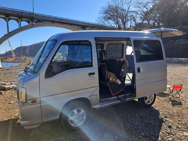 WBCは犬連れ来店も大歓迎です♪ペットとお出かけができる車も販売しております☆彡ぜひご来店くださいね♪