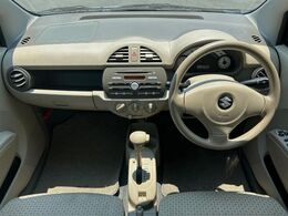 グループ総在庫数約30，000台！！全国の系列店からメーカー・車種問わずご紹介出来るので、あなたにピッタリのお車が見つかるはずです♪まずはお問い合わせ下さい☆