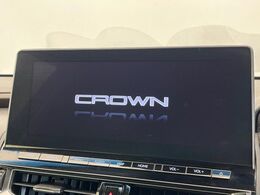 【12.3インチワイドナビ】高級感とインパクトのある大型ワイドナビを装備。各種オーディオ操作はもちろん、横長ワイド画面でのマップ2分割表示など、利便性も高いナビです♪