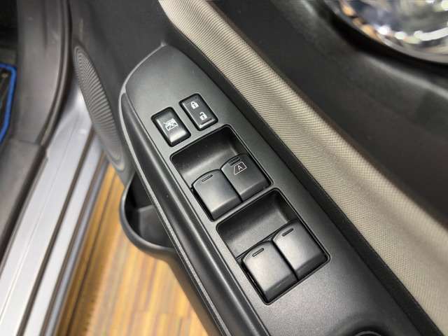 お乗り換えに際しては、今のお車の高価買取・下取りもOK！当然査定は無料です。遠慮なくご相談ください