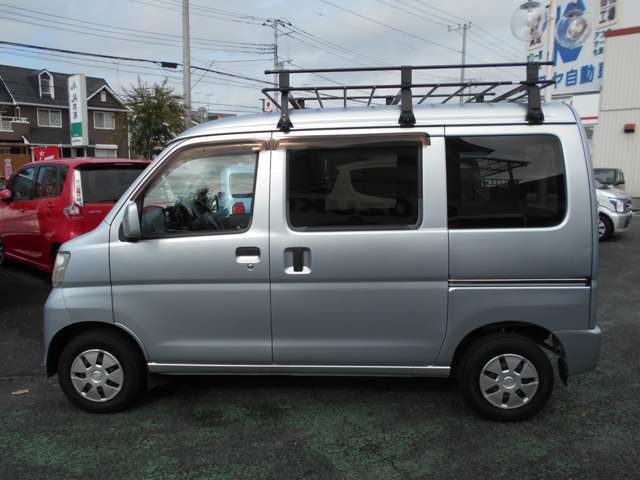 クルマは燃費など性能も大事ですが、せっかくの買い物です。気に入ったデザインのお車に乗ることをオススメ致します！