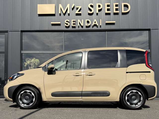 改良後　7人乗り　コンフォートパッケージ　パノラミックビューモニター　前後方録画機能付　ブラインドスポットモニター　両側電動スライドドア　電動パーキングブレーキ　天井サーキュレーター