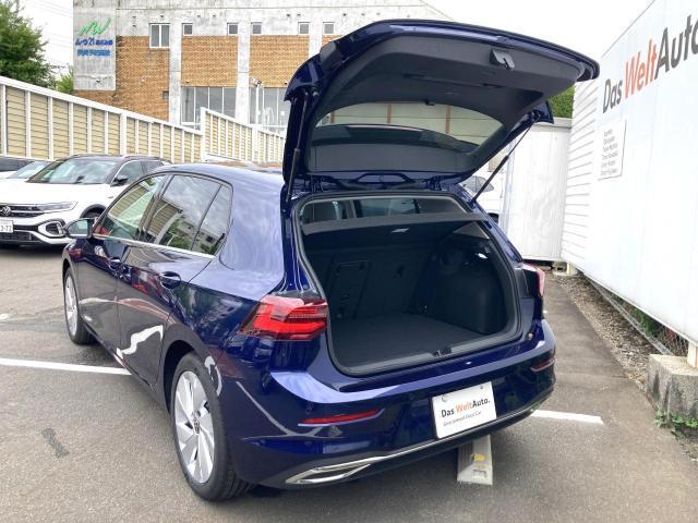 バックドアが大きく開きますので、荷物の積み下ろしもしやすいです。