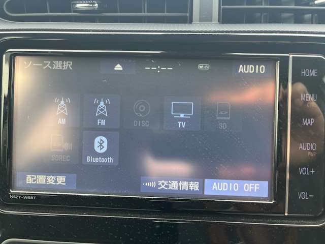 現車確認はご希望の来店日時をご連絡の上、ご来店ください。少人数シフトでの運営、また仕入れ業務兼務の為、担当者不在により連絡なしのご来店の場合、現車確認できない場合がございます。