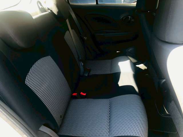 ☆のん看板☆アップルのアンバサダーは「のん」さん。車を売る時、買う時に不安になったり悩んでいると、のんとネコちゃんが現れます。アップルに安心してご相談下さい。
