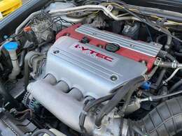 K20Aエンジンです！電動パワステでタイミングチェーンです！気持ちよく吹け上がります！
