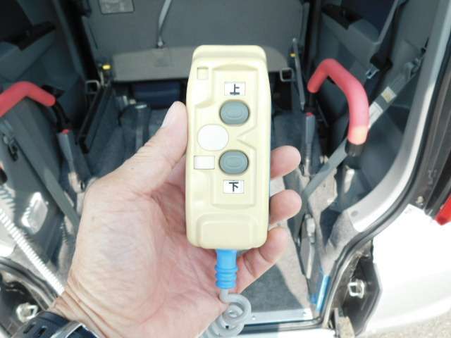 ウインチ用ワイヤードリモコン