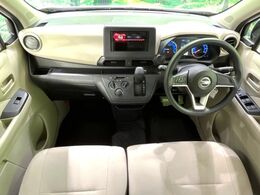 グループ総在庫数約30，000台！！全国の系列店からメーカー・車種問わずご紹介出来るので、あなたにピッタリのお車が見つかるはずです♪まずはお問い合わせ下さい☆