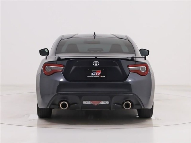 掲載車両は全て1年間・走行距離無制限の中古車保証付き！別途料金にて保証期間を最長3年（基本1年＋延長2年）まで延長可能です！！　保証修理は全国のトヨタ販売店にて対応可能です♪