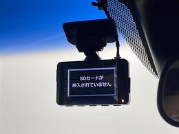 【後部座席操作部】後部座席を快適に過ごしていただくための便利な装備が付いています！