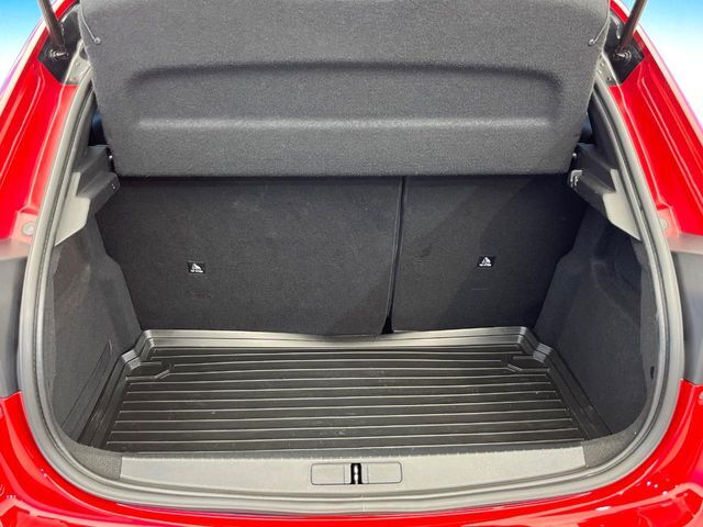 ●トランクルーム：趣味が広がる収容スペース！これだけの広さがあればお買い物やレジャーなどにも最適です！使用感も少なくきれいな状態を維持しております。