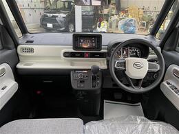 【インパネ全体】全方位で視界が広く、高い目線で運転もしやすいです！