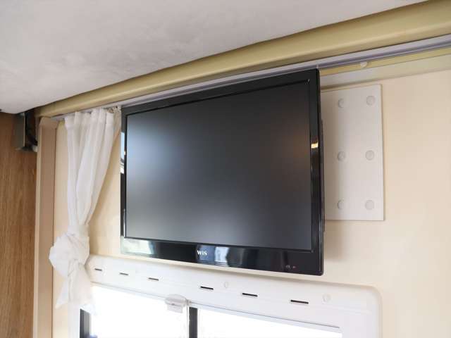 液晶テレビ付き　ガゼルアンテナ装備