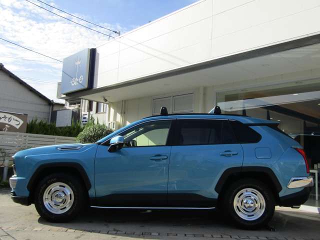 グレードは20ST4WD