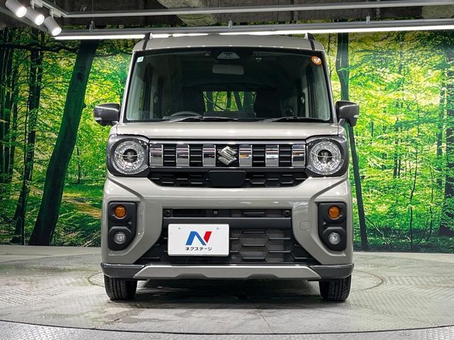 弊社では、全車『修復歴なし』のお車のみ取り扱っております。専任バイヤーによる厳選した仕入れの後、入庫後の車両チェックを行い、ネクステージが認定した高品質な中古車をご提供しております。
