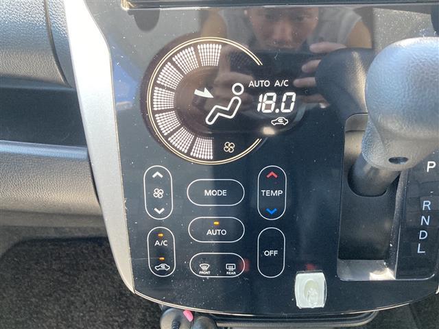 気になる車はすぐにお問い合わせください！画面右側の0066から始まる無料ダイヤルからお問い合わせ下さい！専門スタッフがお車のご質問にお答えいたします！