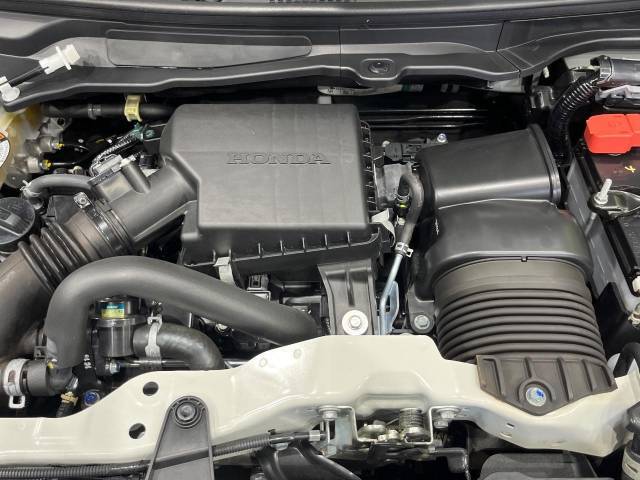 親切・丁寧な専門メカニックスタッフが応対！・車検・点検整備・事故等の修理などアフターサービスも安心。お車のカスタマイズもネクステージのサービススタッフまでご相談ください！