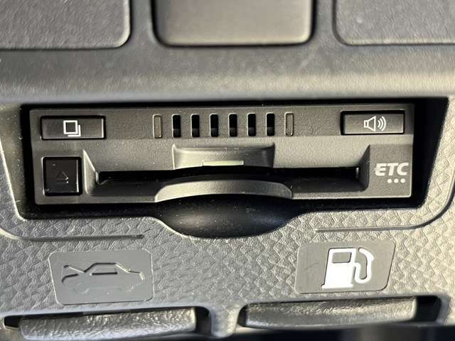 自社整備工場・自社積載車も完備！購入後のサポートもおまかせ下さい！