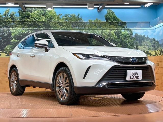 大好評のボディコーティング「弾スプラッシュコート」もご納車までに施工可能。通常のガラスコートと異なる、耐久年数6年の無機質ガラスコーティングが、ボディをキレイな状態に保ってくれます。