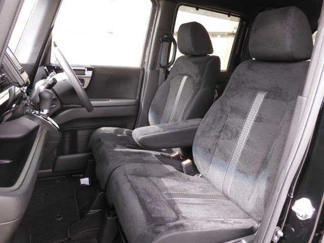 ◆室内は、シートクリーニングや各部の徹底した清掃を実施し、消臭・除菌処理を行っています。しかも、全ての差上で天然成分の薬剤にこだわり安心・安全へも配慮しています。