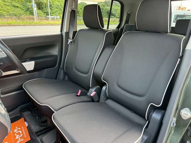 助手席シートです☆大きな汚れも無く、綺麗に保っております☆公共機関でお越しのお客様は最寄の駅までお迎えに上がります。お車でお越しの際は、鳥栖インターより約10分程度となります！！