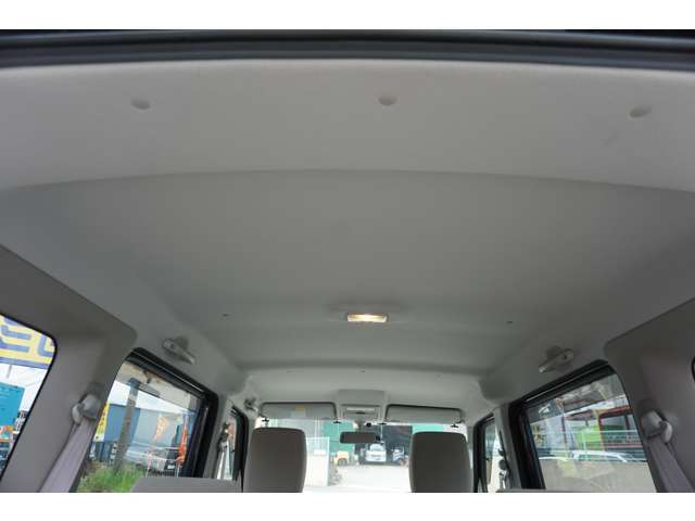 初めての車購入、免許取りたての方、車に詳しくない方、ご安心ください。当店スタッフが不明点を丁寧にご説明致します。お気軽にご来店、お問合せください！