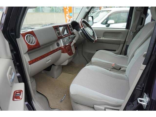品質と価格に精通した、仕入れのプロが厳選した車両のみ仕入れております。ぜひご体感ください。