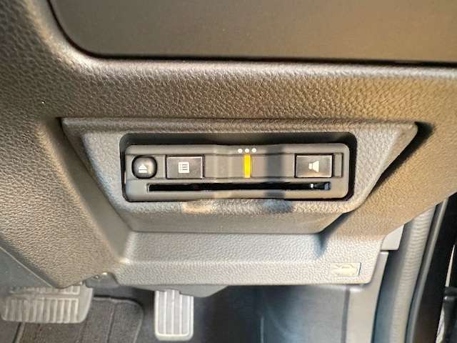 ビルトインETC付き！高速道路での移動に便利ですね！どうせ買うなら付いていた方が良い、需要の高い装備です！